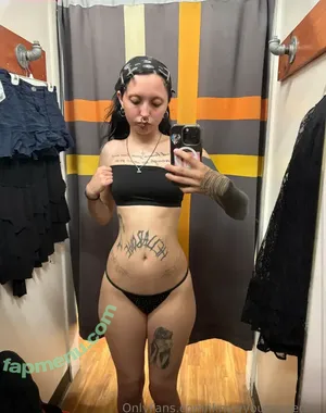 wuvvmia / wuvmia nude photo #0074