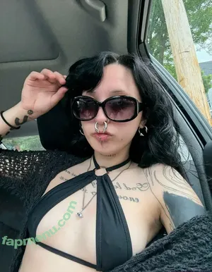 wuvvmia / wuvmia nude photo #0083