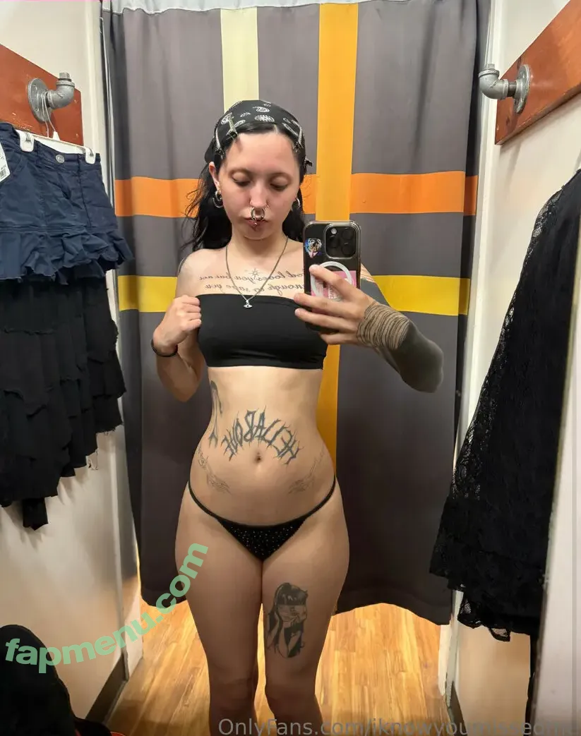 wuvvmia nude photo #0074 (wuvmia)