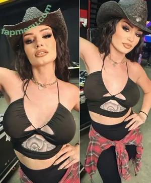 WWE's Paige / Saraya Bevis / realtonistorm / saraya nude photo #0011