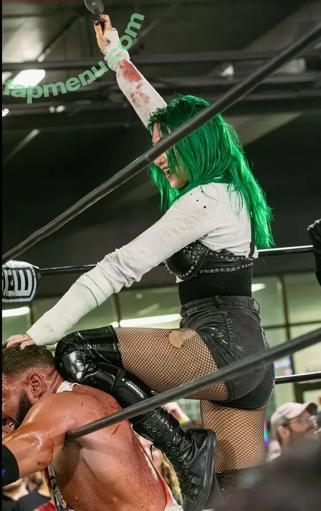 WWE Shotzi nude photo #0319 (Shotzi Blackheart / ShotziWWE)