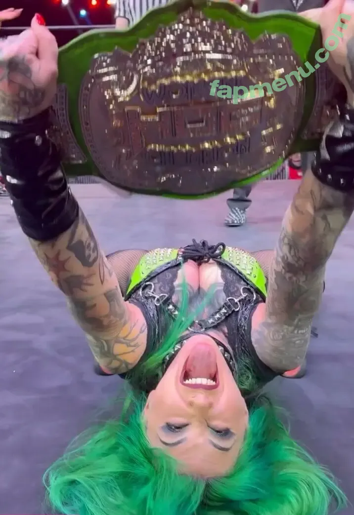WWE Shotzi nude photo #0414 (Shotzi Blackheart / ShotziWWE)