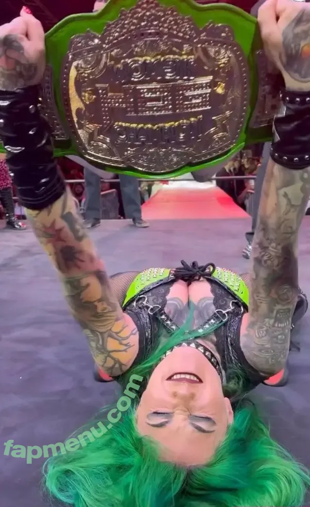 WWE Shotzi nude photo #0415 (Shotzi Blackheart / ShotziWWE)