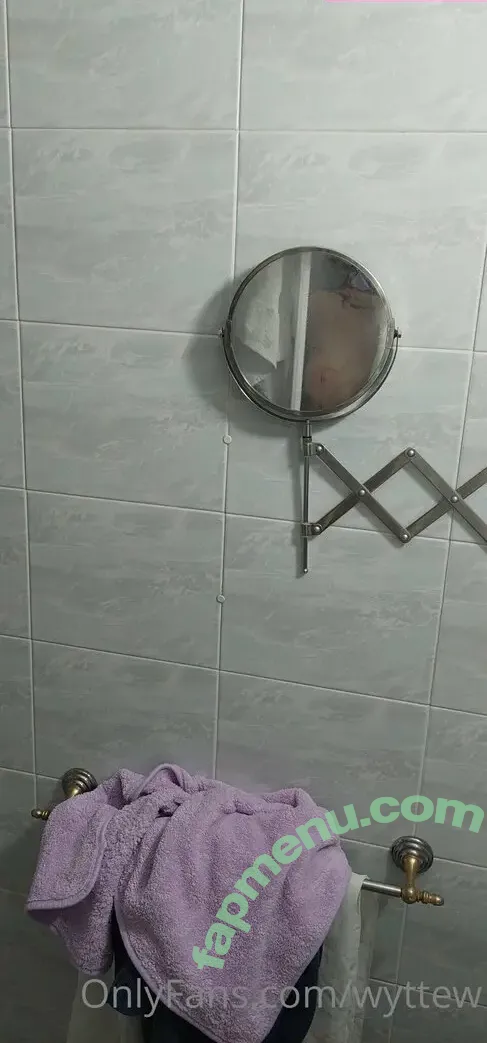 wyttew nude photo #0010 (anyuser)