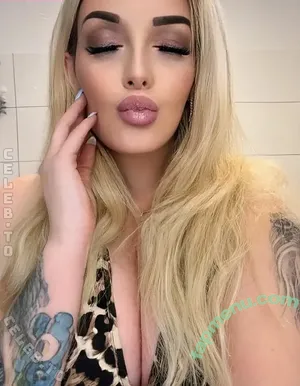 x._maliyah_.x / x.maliyah / x_.maliyah._x nude photo #0052