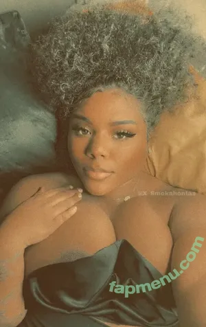 X_smokahontas on X and instagram and she has a private page on X by the name of @callmeebonita / x.smokahontas nude photo #0009