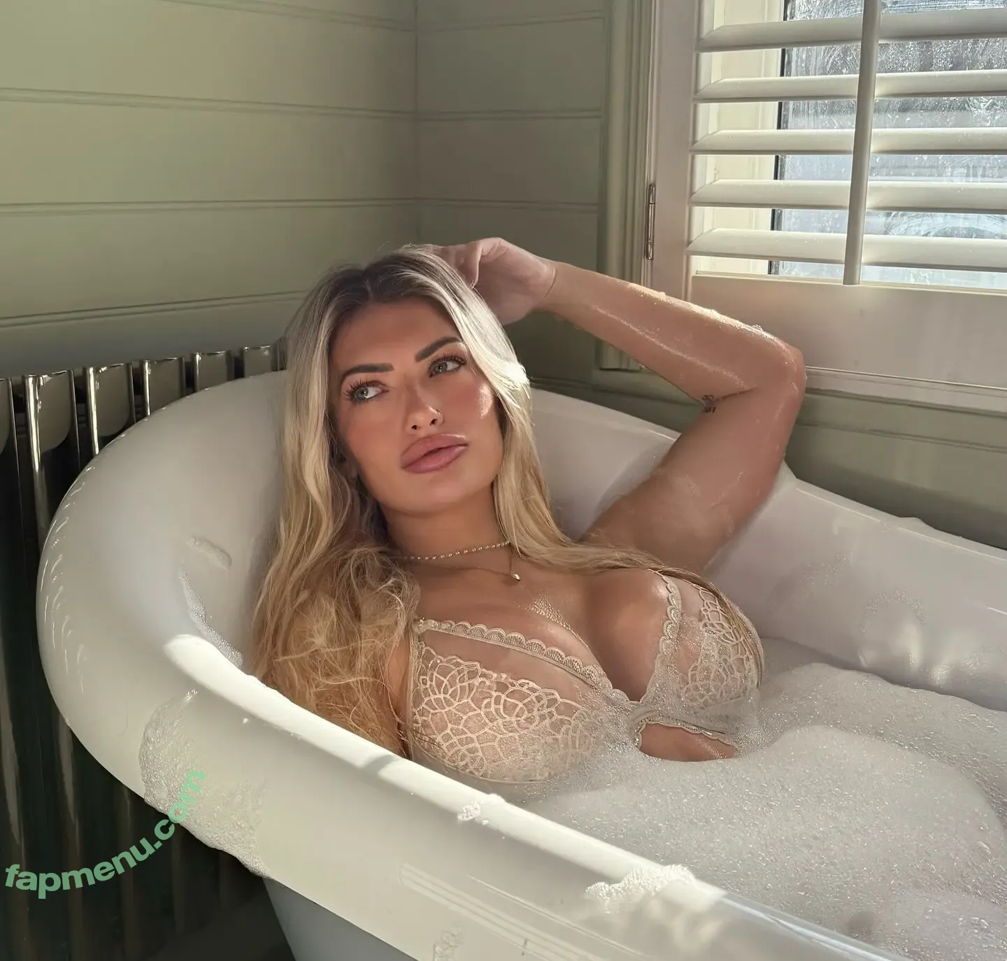 Xavia Brooke nude photo #0201 (xaviabrooke / xaviabrookeee)