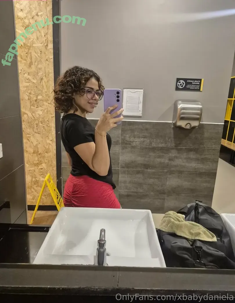 xbabydaniela nude photo #0022 (babydaniellev)