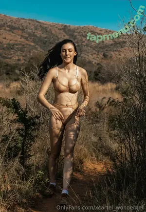  nude photo #0002