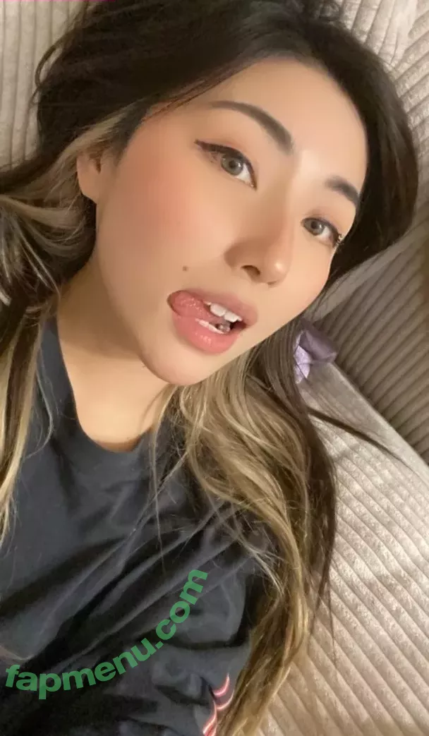 xChocobars nude photo #0001 (Janetrose / janetrosee)