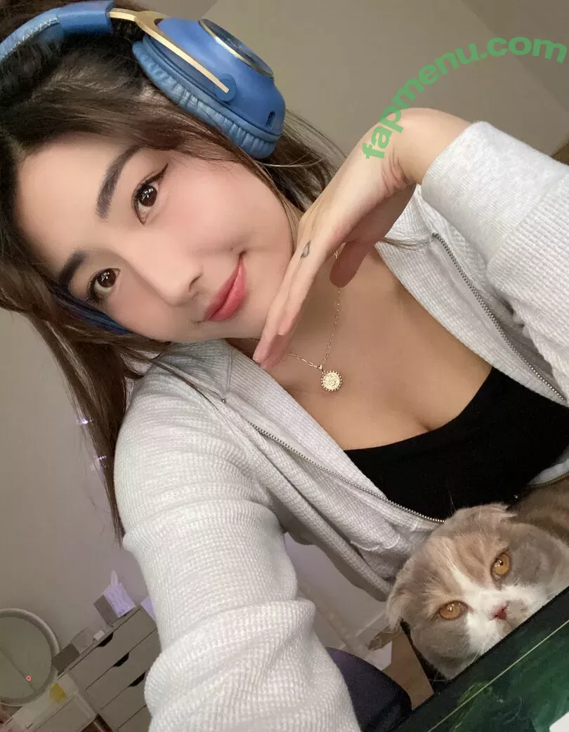 xChocobars nude photo #0065 (Janetrose / janetrosee)