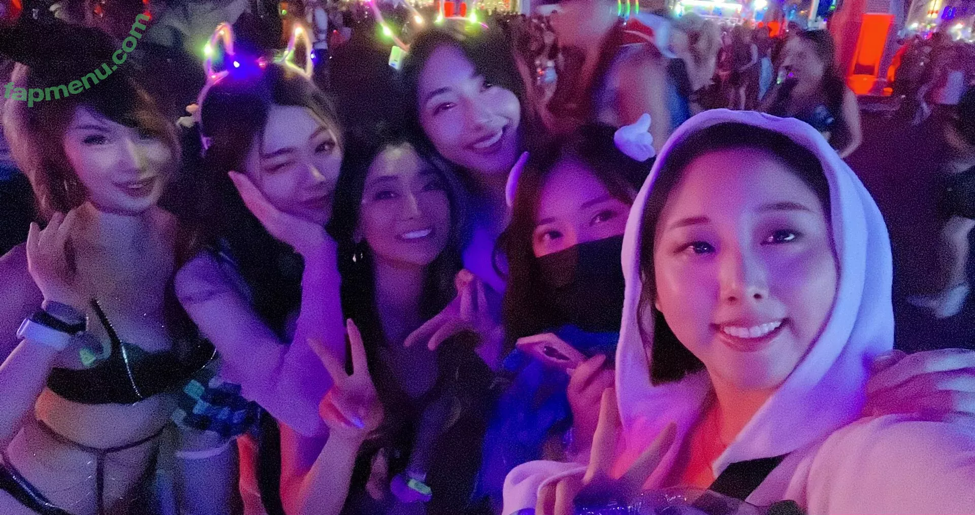 xChocobars nude photo #0073 (Janetrose / janetrosee)