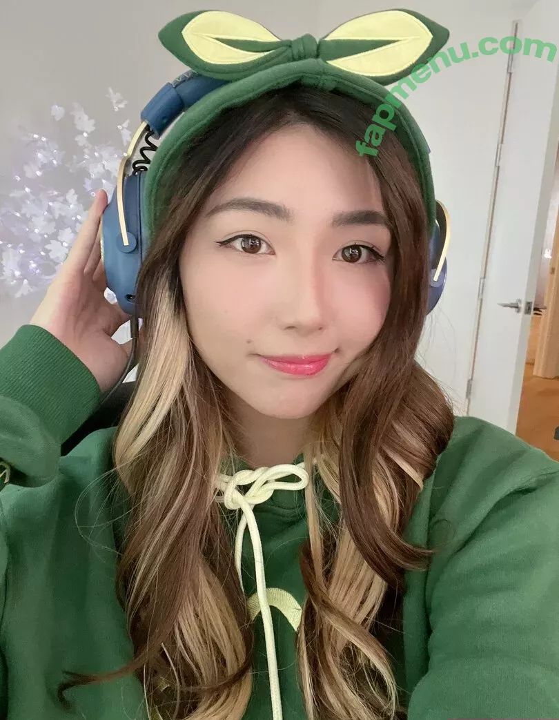 xChocobars nude photo #0078 (Janetrose / janetrosee)