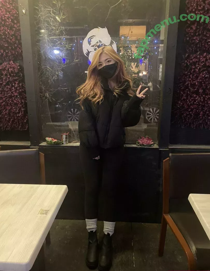 xChocobars nude photo #0106 (Janetrose / janetrosee)