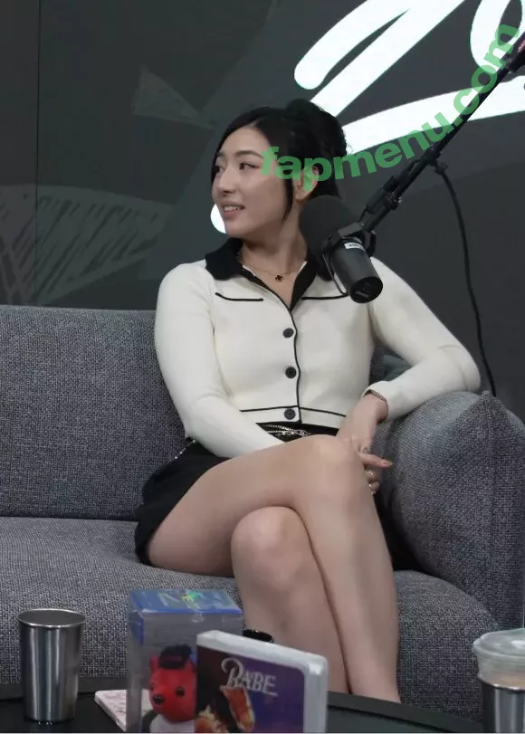 xChocobars nude photo #0138 (Janetrose / janetrosee)