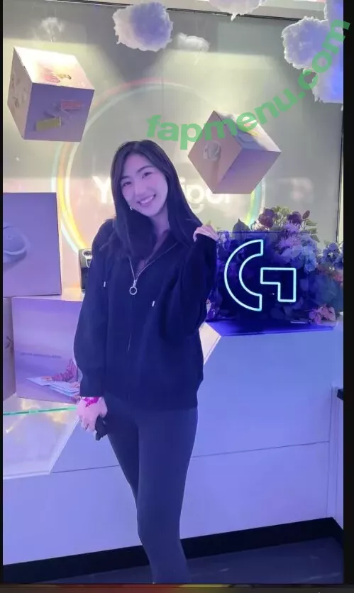 xChocobars nude photo #0145 (Janetrose / janetrosee)