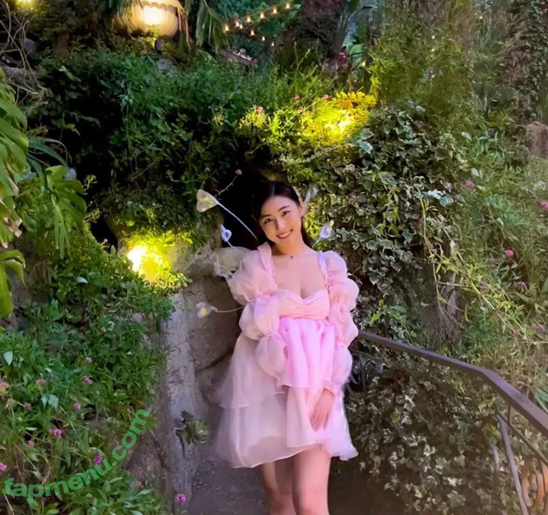 xChocobars nude photo #0157 (Janetrose / janetrosee)