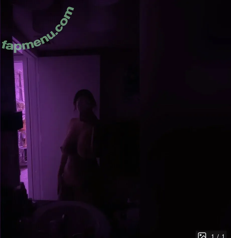 Xdudeitskat nude photo #0021 (danyelkax)