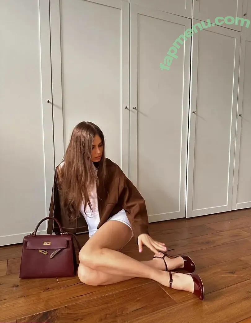 Xenia Tchoumi nude photo #0143 (xenia / xeniatchoumi)