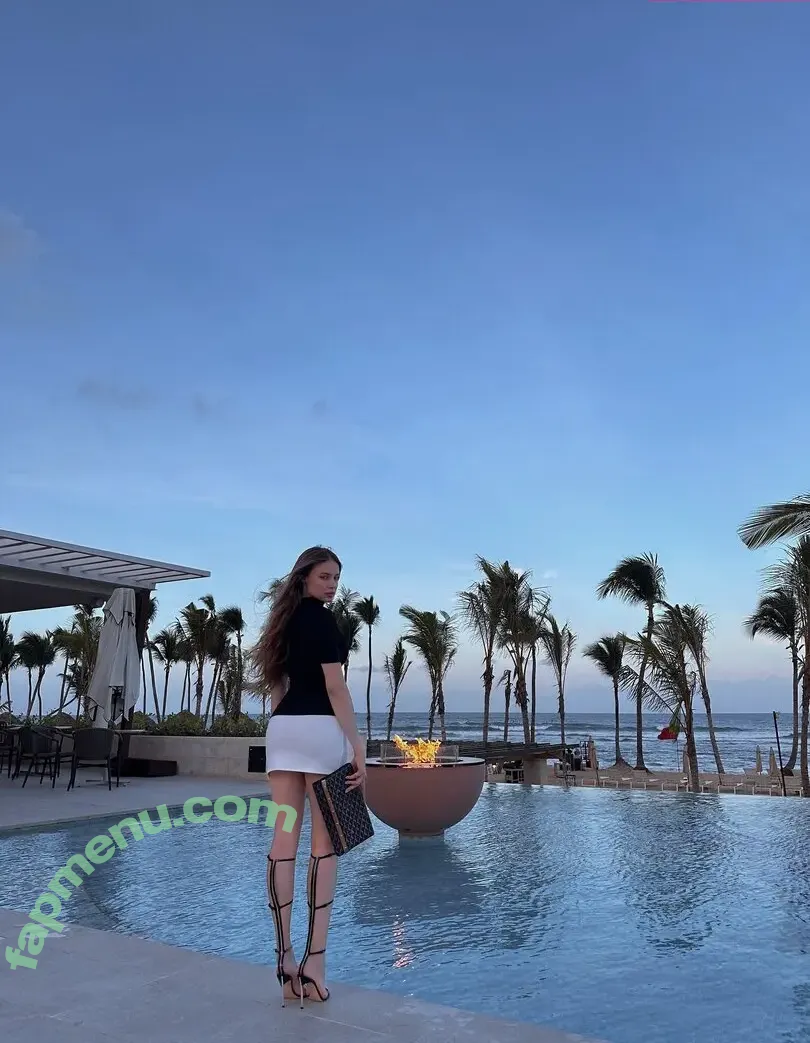 Xenia Tchoumi nude photo #0240 (xenia / xeniatchoumi)