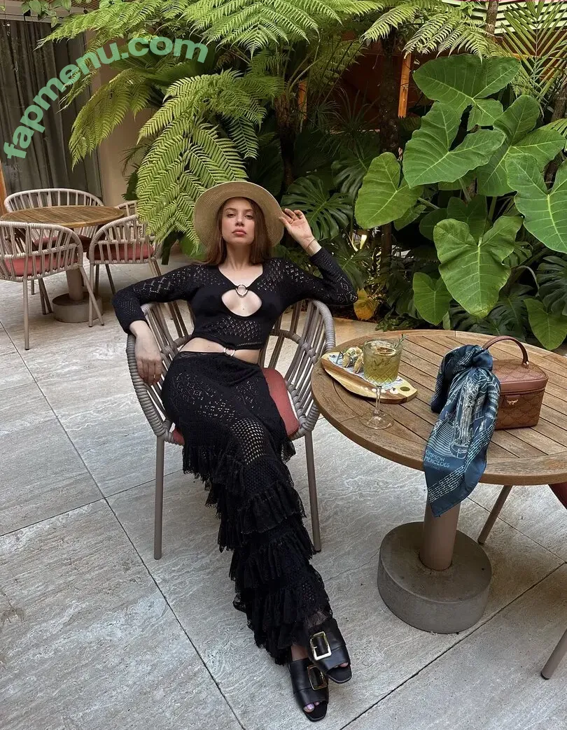 Xenia Tchoumi nude photo #0256 (xenia / xeniatchoumi)