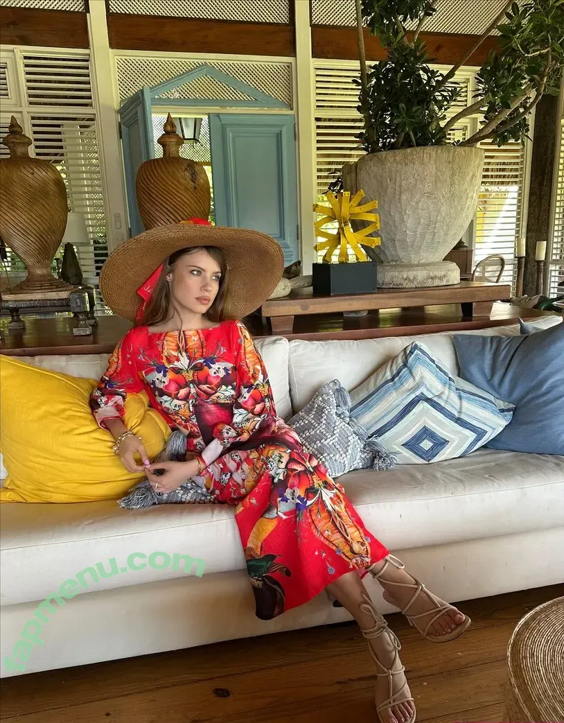 Xenia Tchoumi nude photo #0265 (xenia / xeniatchoumi)