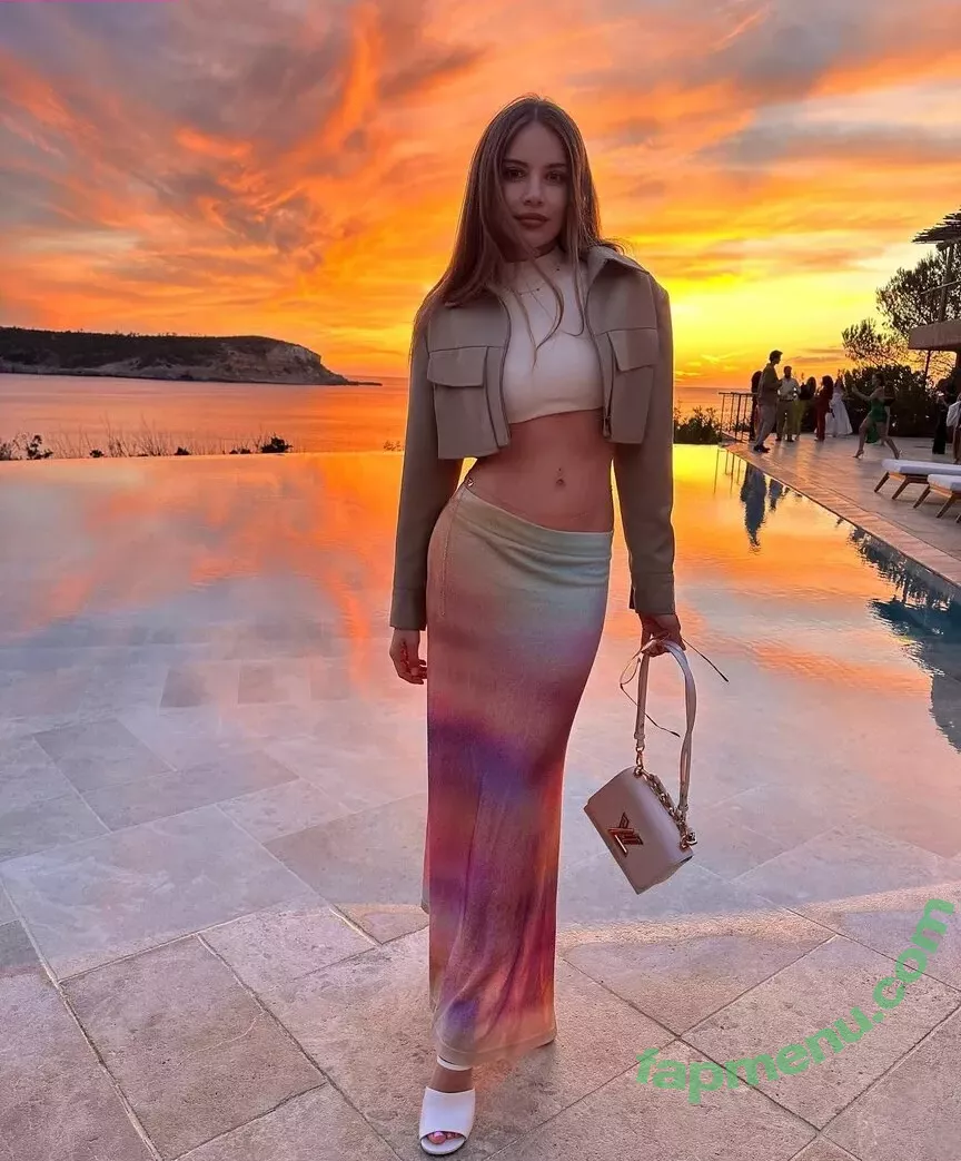 Xenia Tchoumitcheva nude photo #0972 (xenia / xeniatchoumi / xeniatchoumitcheva)