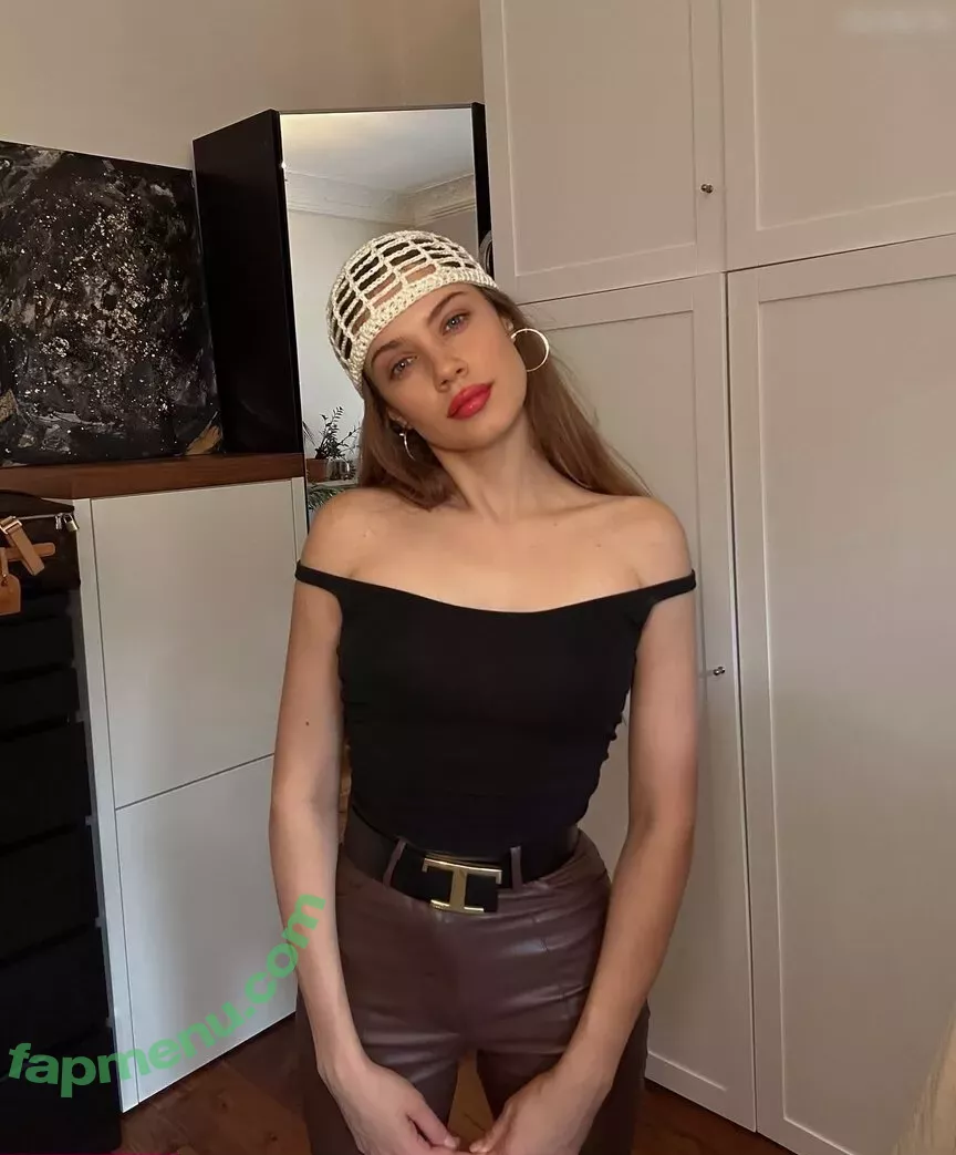 Xenia Tchoumitcheva nude photo #1179 (xenia / xeniatchoumi)