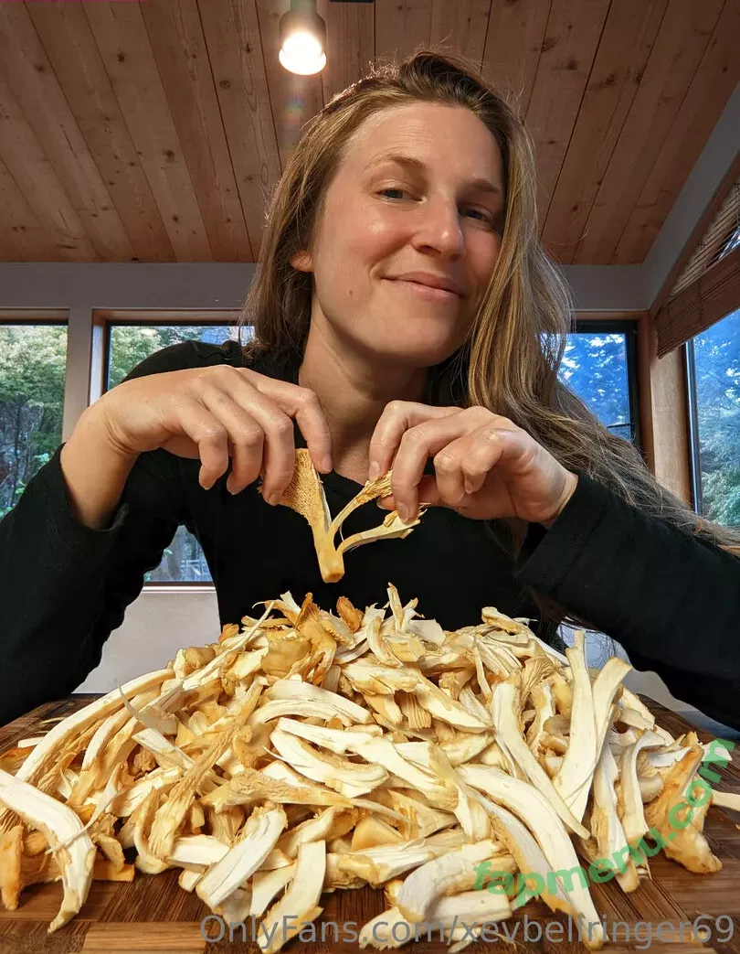 xevbellringer69 nude photo #0140 (xev_bellringer_official)