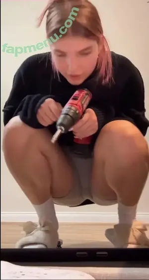 xFibii nude photo #0100