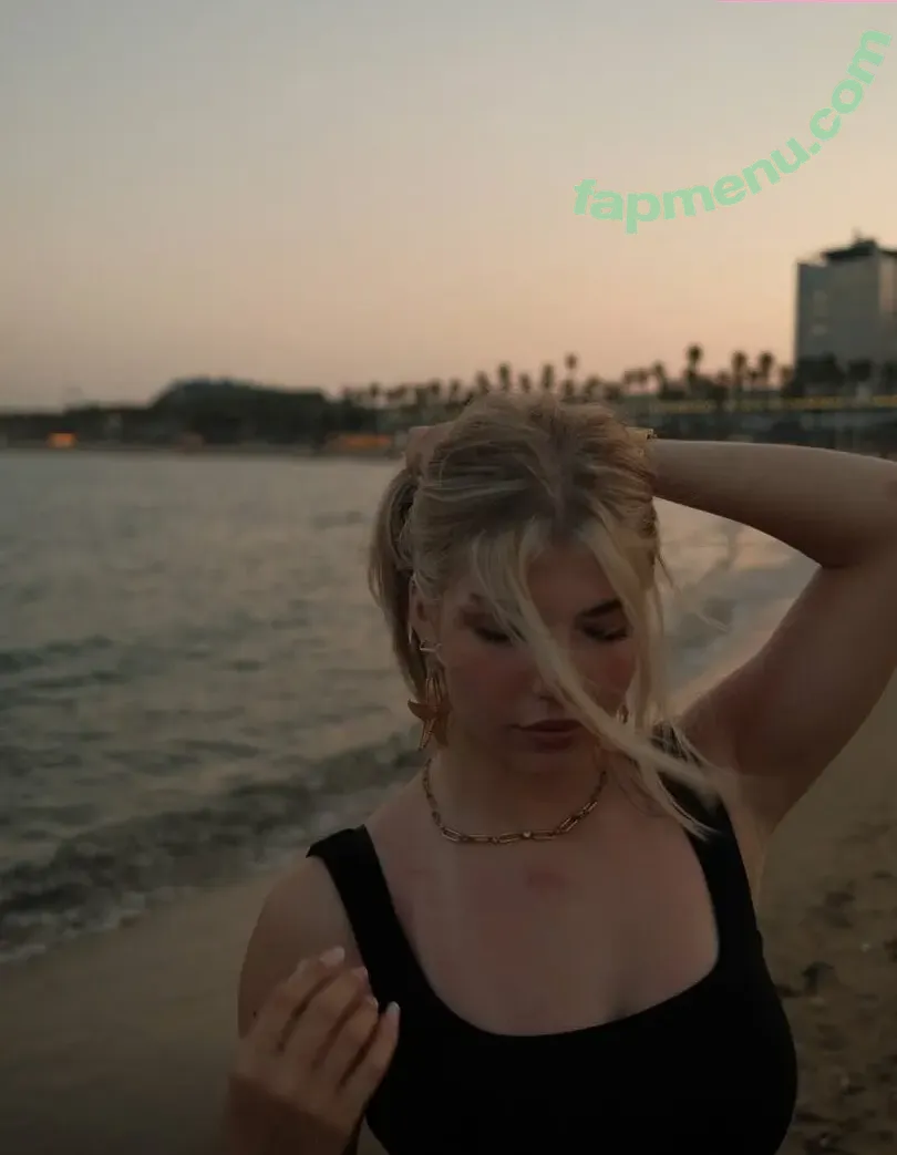 xFibii nude photo #0080 (xFibii)