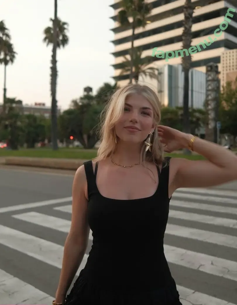 xFibii nude photo #0088 (xFibii)