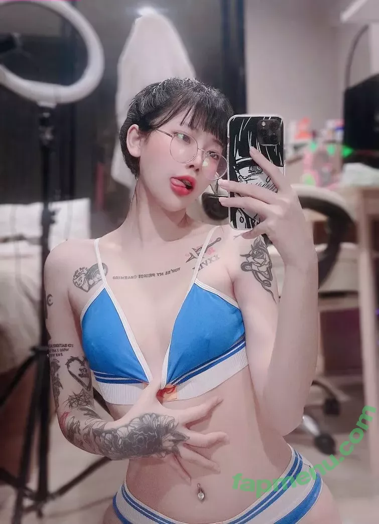 Xgina nude photo #0002 (Xgina)