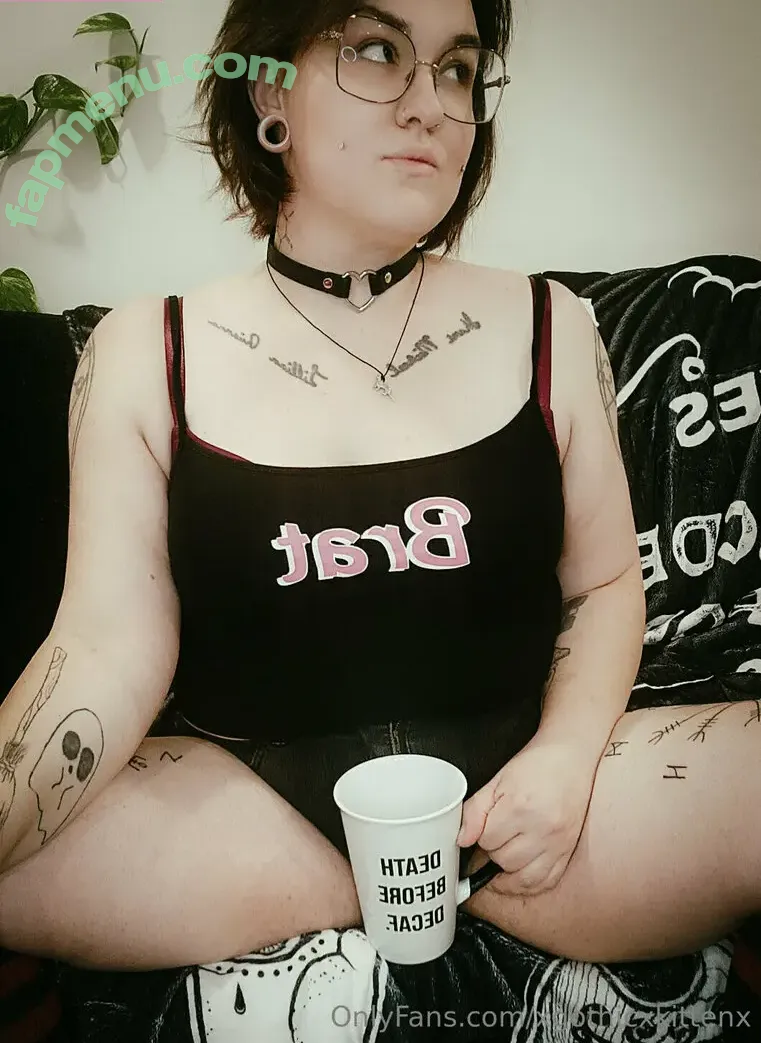 xgothicxkittenx nude photo #0003 (xgothicxkittenx)