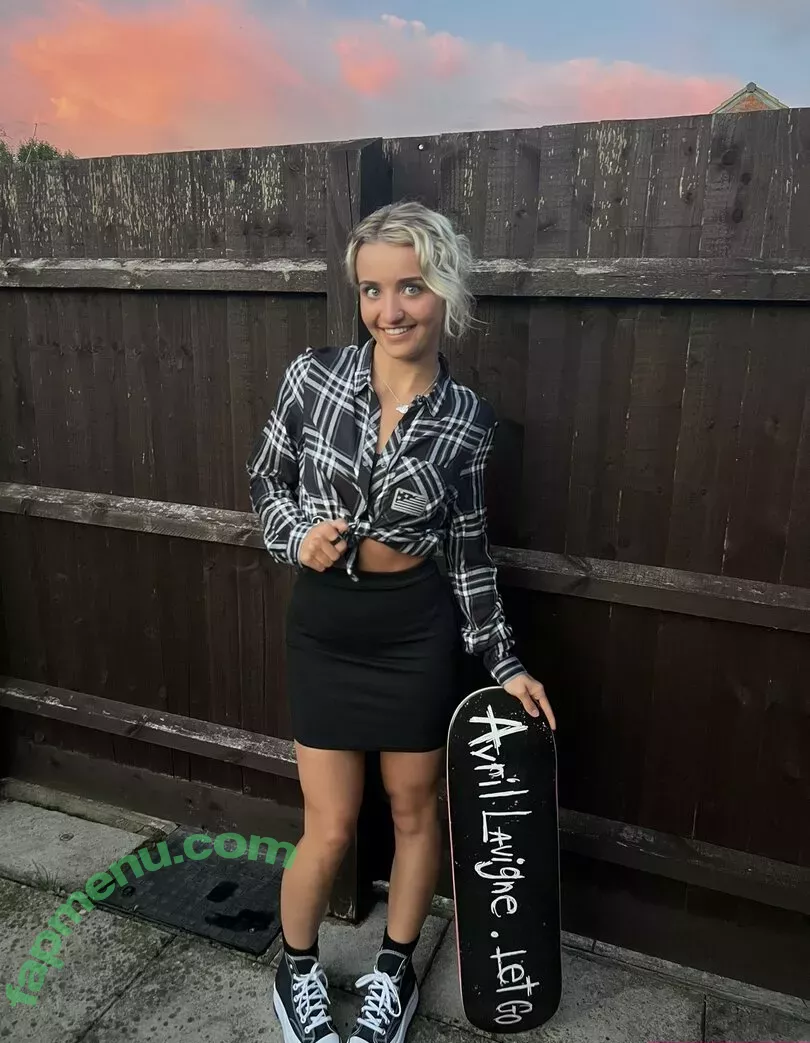 Xia Brookside nude photo #0007 (xiabrookside)