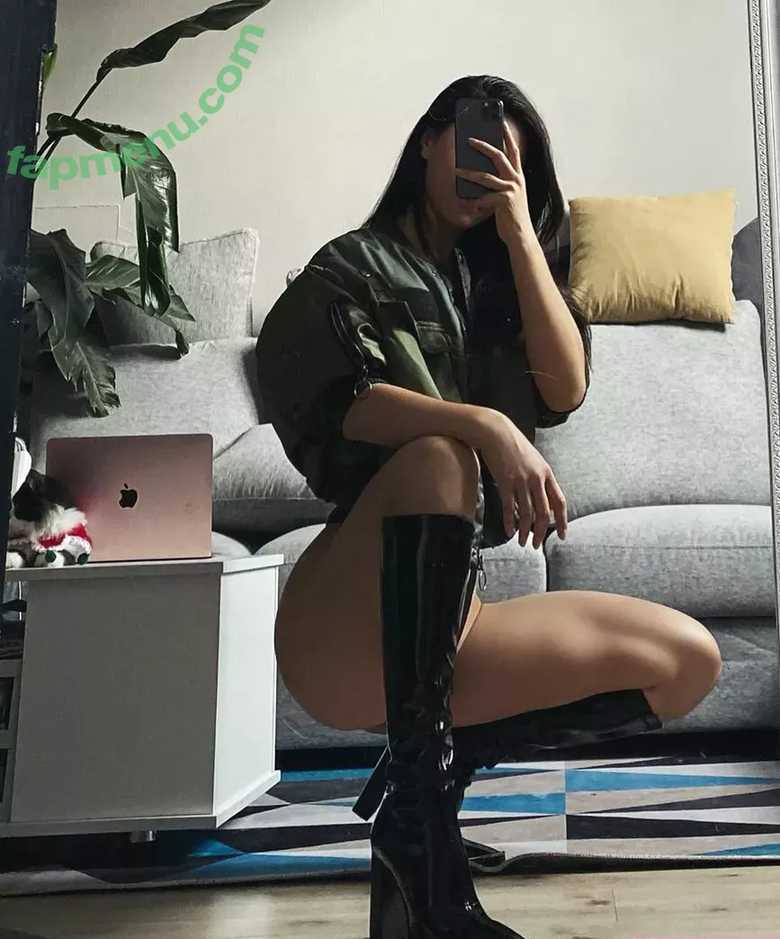 Xiaolajiao_j3 nude photo #0010 (Xiaolajiao_j3)