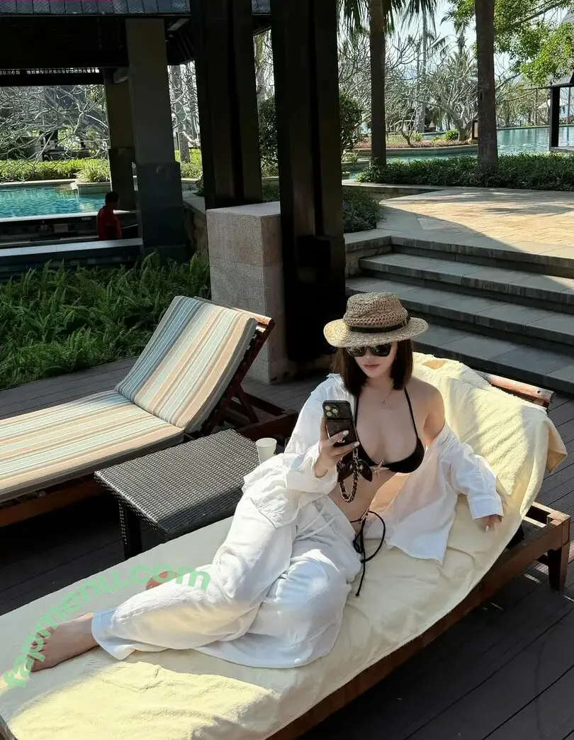 Xiaolajiao_j3 nude photo #0532 (LIL CHILI / lil__chili)