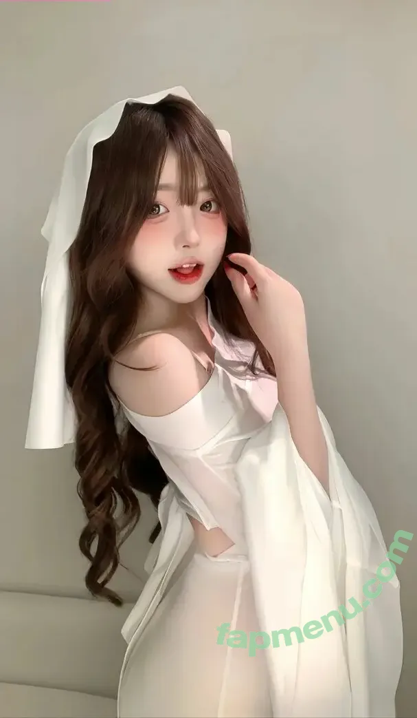 Xiaomaokunkun2 nude photo #0006 (lowqiaoqi0311)