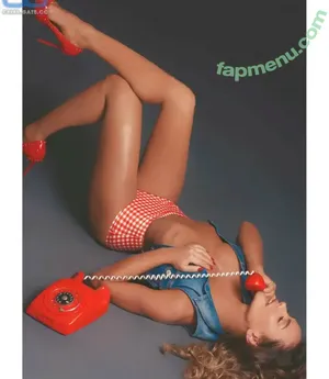  nude photo #0002