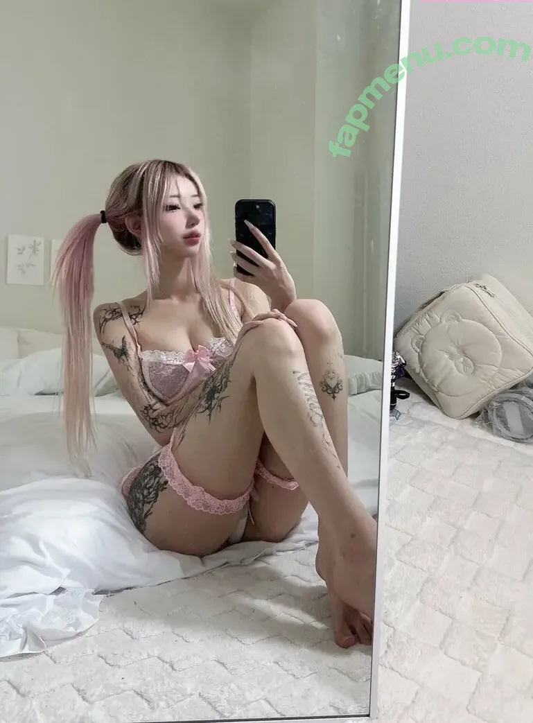 xL1106 nude photo #0007 (lil.kawi.baby / lilkawibaby)