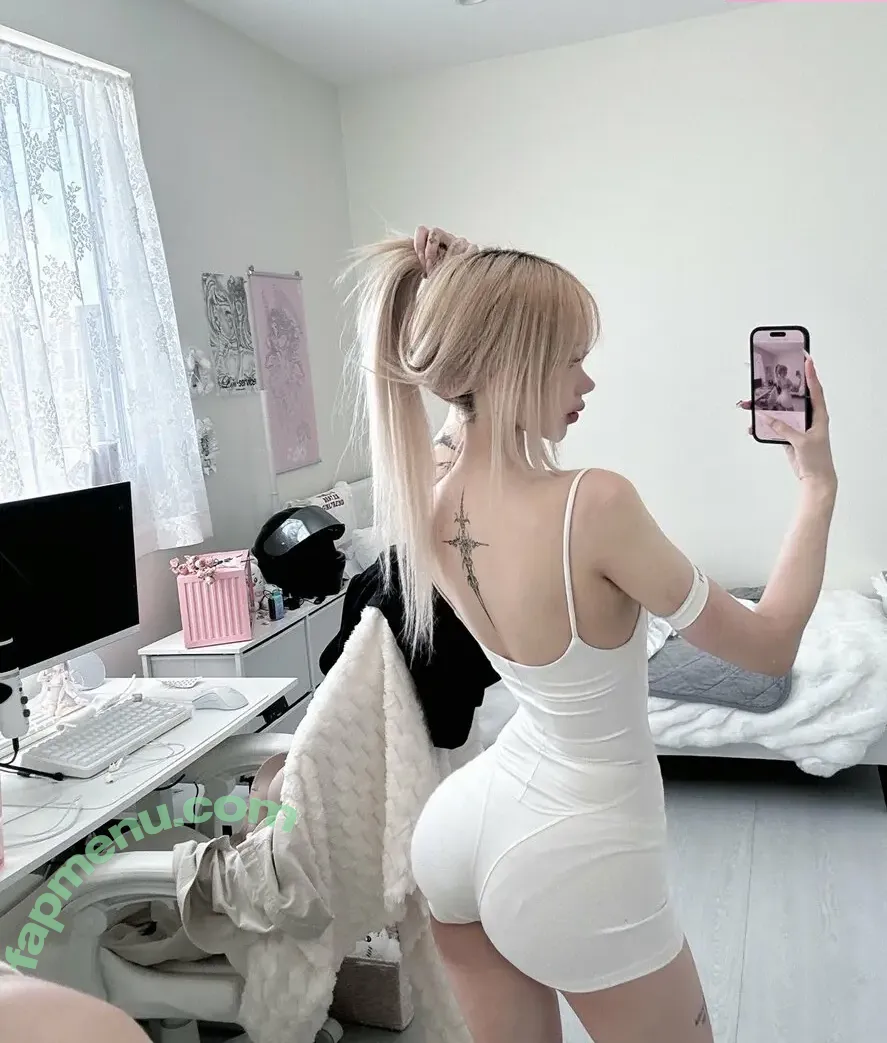 xL1106 nude photo #0027 (lil.kawi.baby / lilkawibaby)