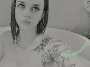  nude photo #0010