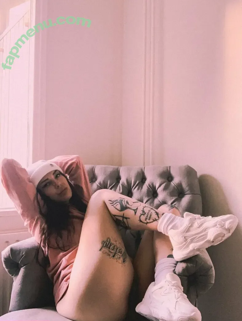 xlilxbratx nude photo #0003 (xlil.brattyx)