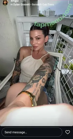 Xlrgju / jul.iw nude photo #0022