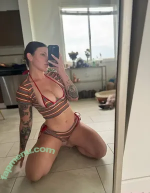 Xlrgju / jul.iw nude photo #0027