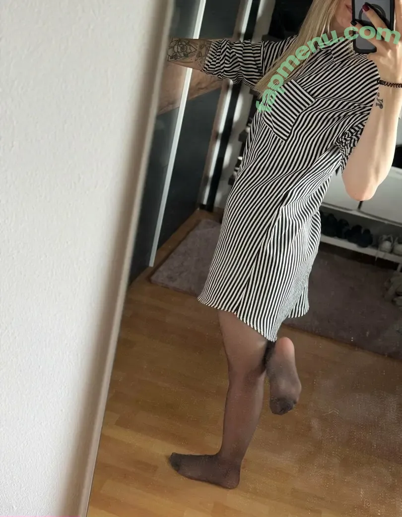 xmissninax nude photo #0022 (xmissninax)