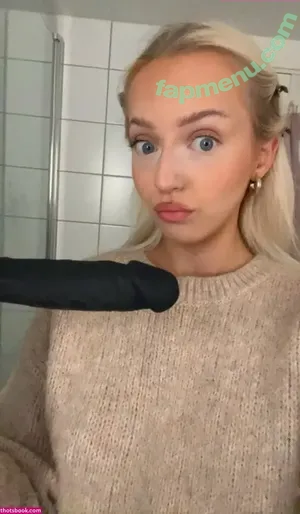 xnatalie_04 / xnatalieartx nude photo #0046