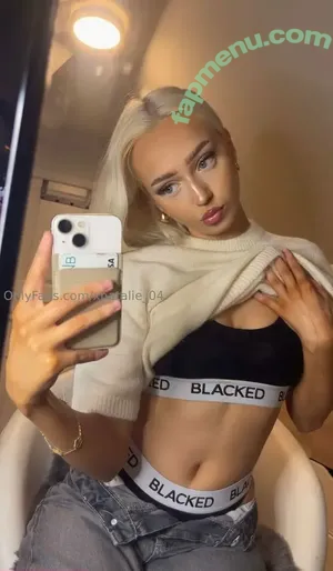 xnatalie_04 / xnatalieartx nude photo #0052