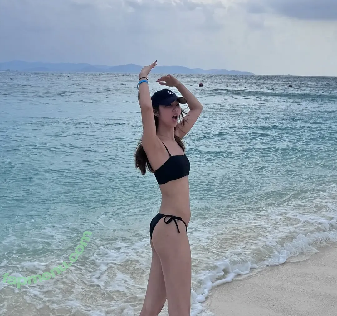 xngus.yau nude photo #0007 (xngus.yau)