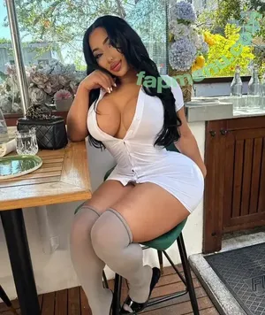 xo.braziliana / xo.samayaa nude photo #0021